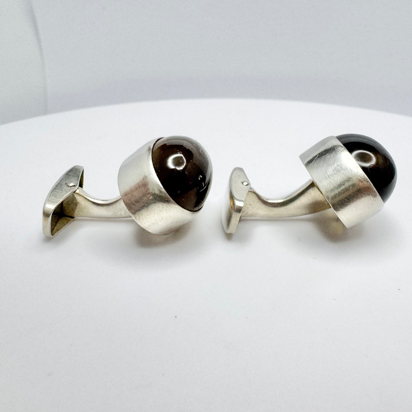 Erik Granit, Finland 1961. Vintage Solid Silver Quartz Cufflinks.