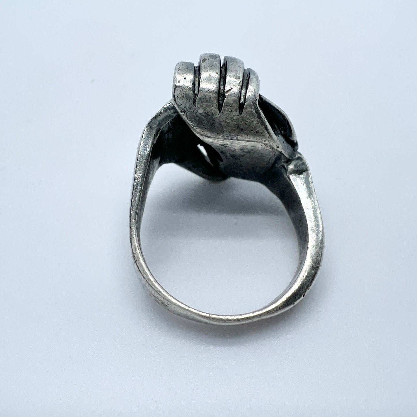 Vintage c 1960s. Sterling Silver Shaking Hands Ring. Makers Mark.