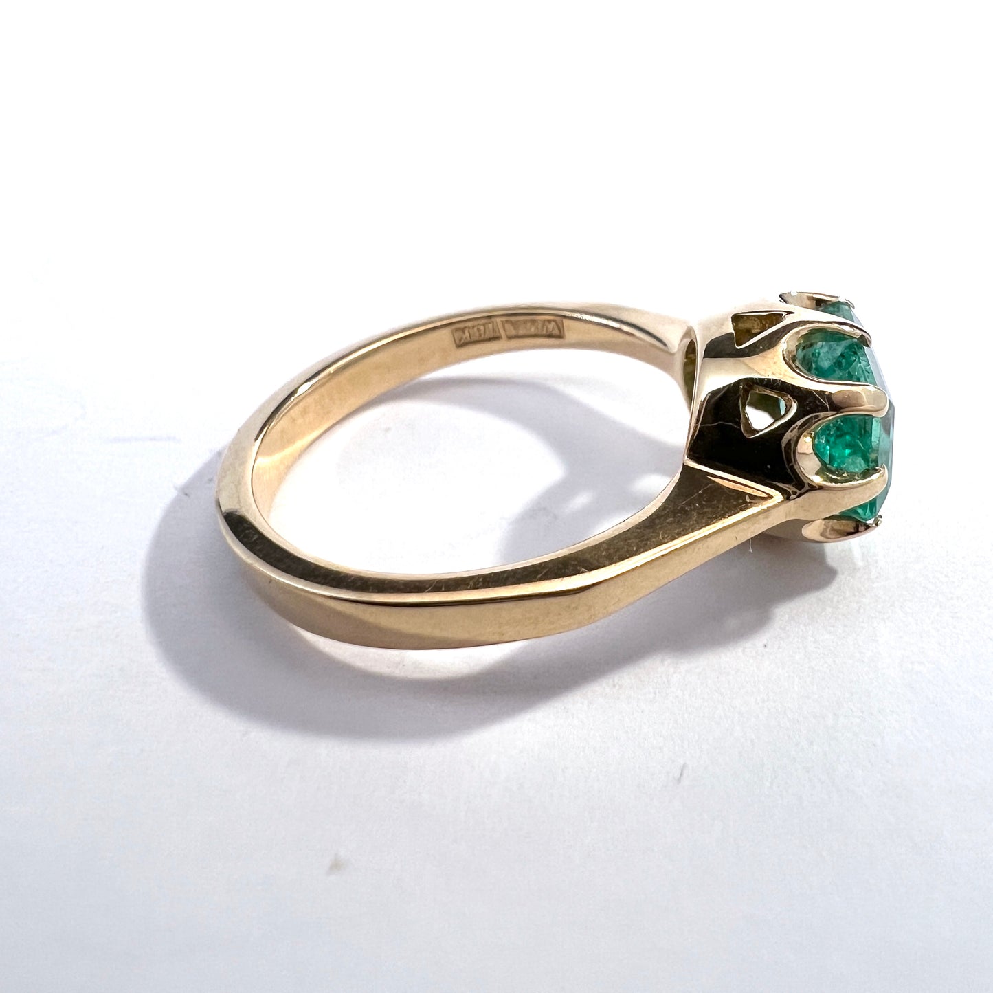 W&A, Sweden. Vintage 18k Gold Emerald Ring.