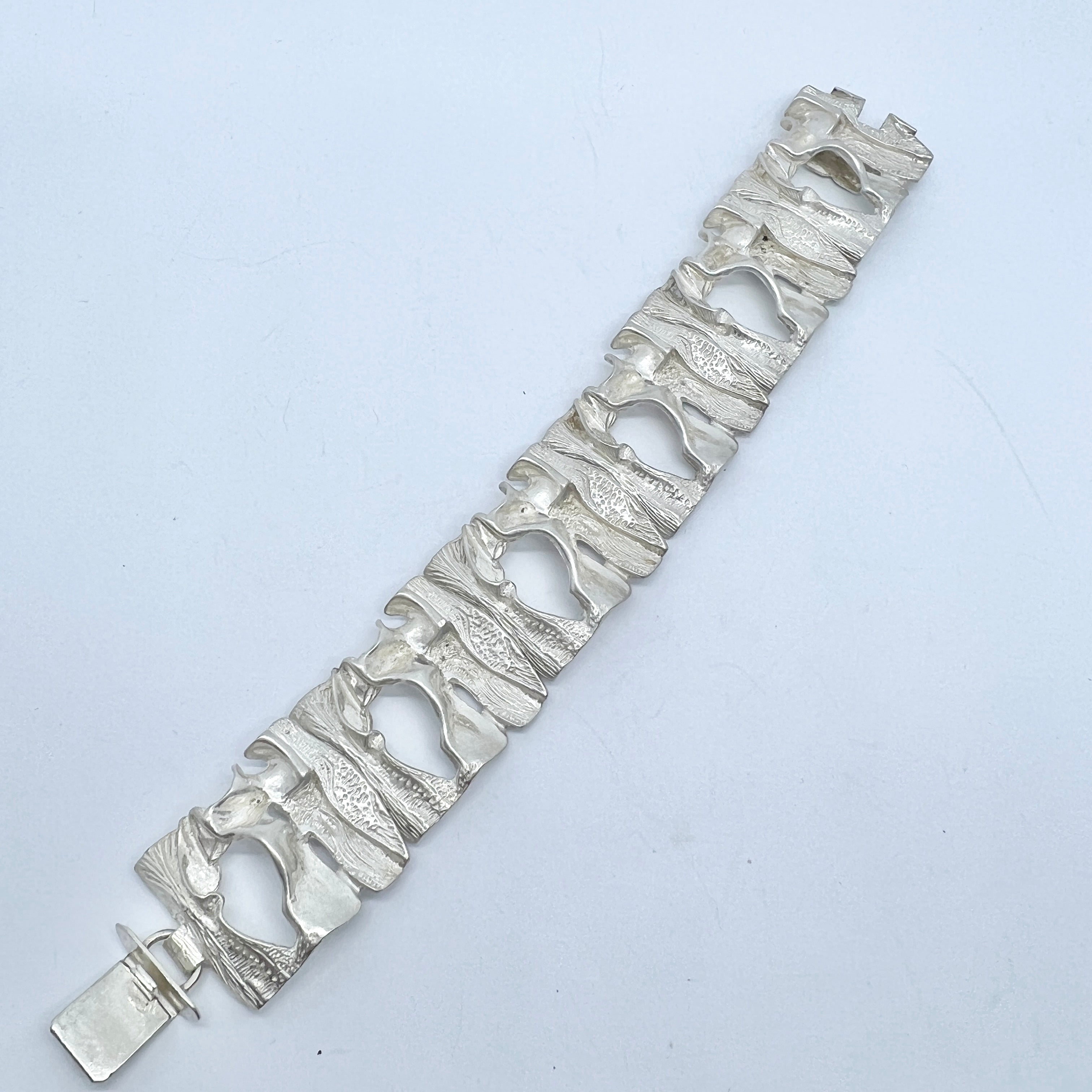 Victor Janson, Sweden 1970s. Bold Vintage Solid Silver Bracelet