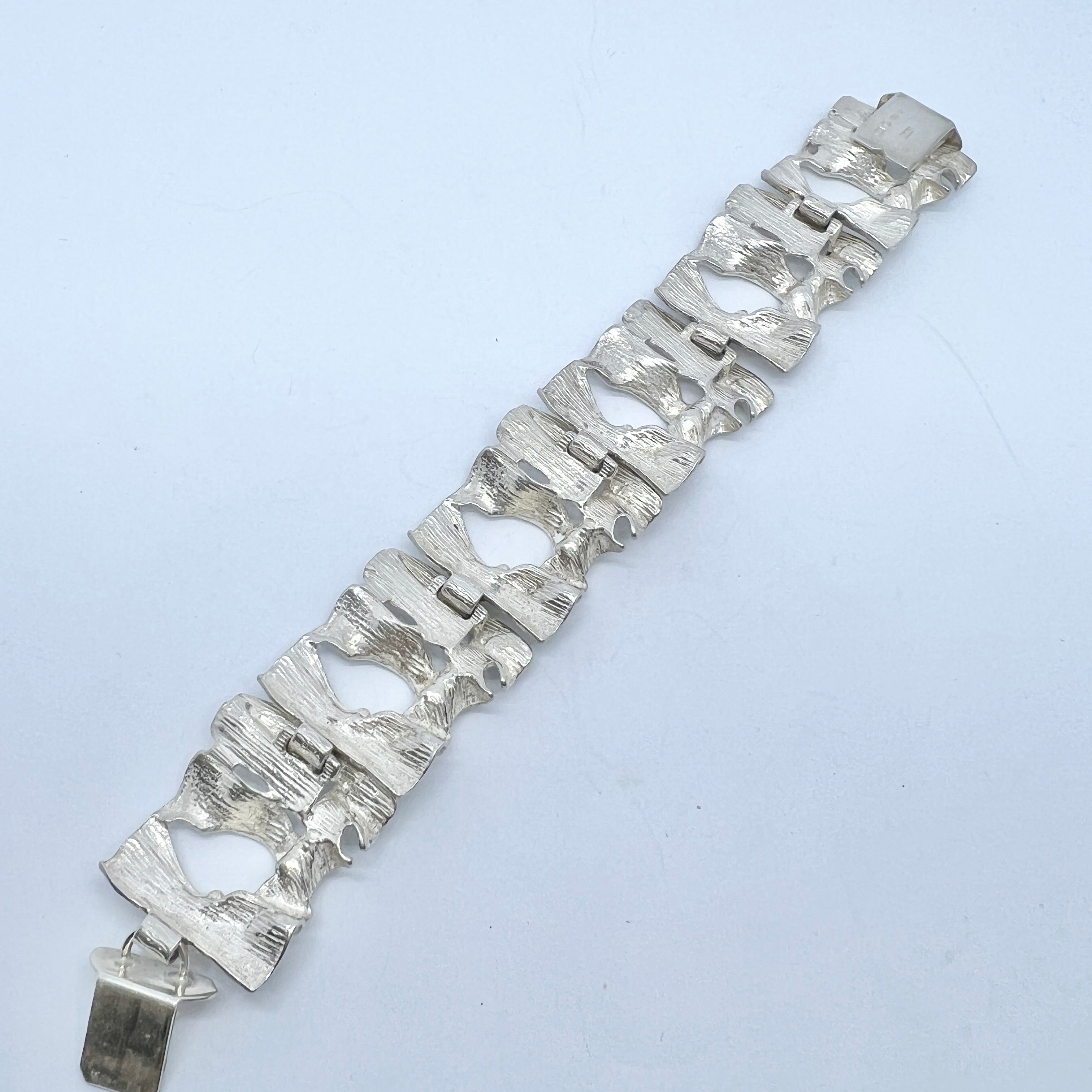 Victor Janson, Sweden 1970s. Bold Vintage Solid Silver Bracelet