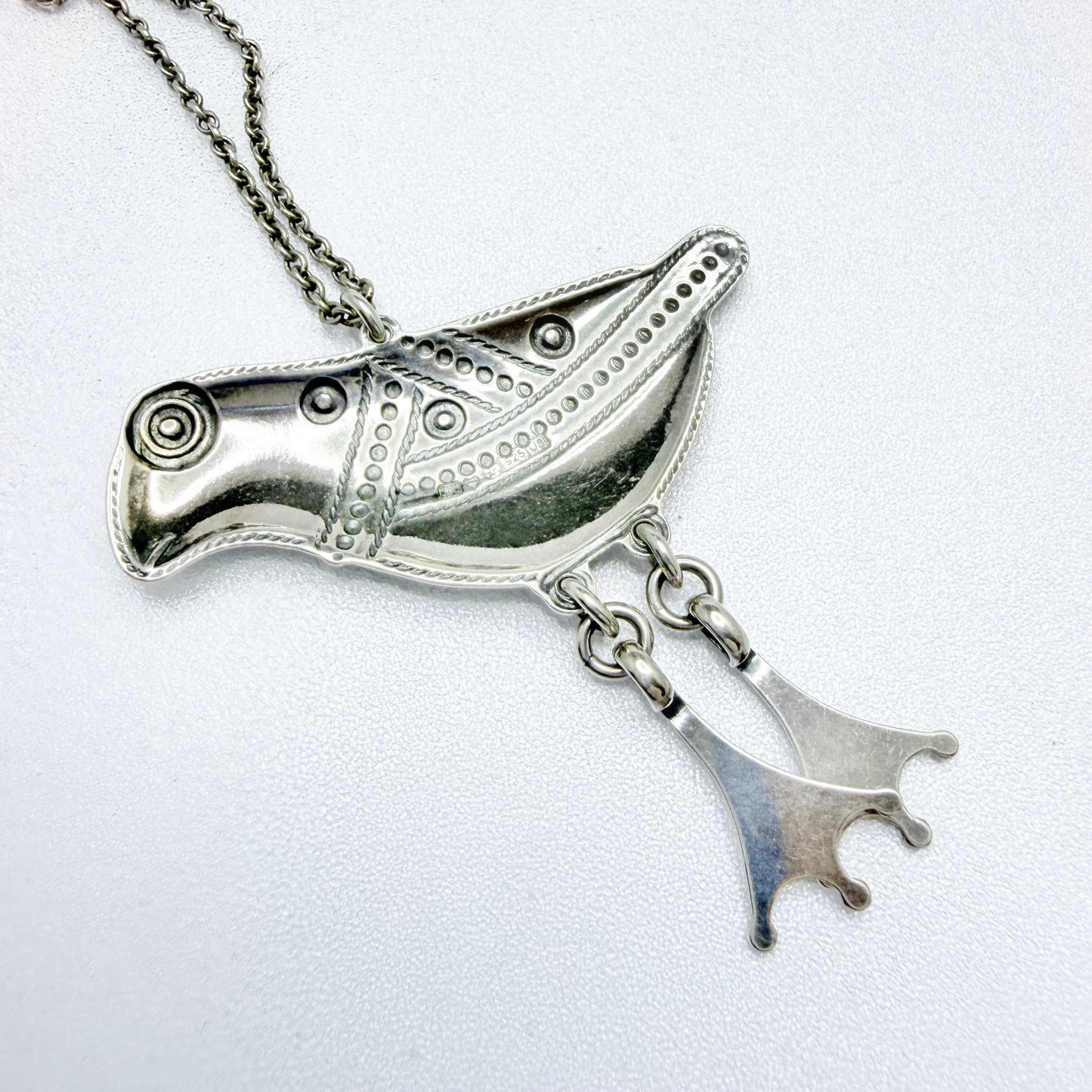 Kalevala Koru, Finland. Large Vintage Sterling Silver Bird Pendant Long Chain Necklace.