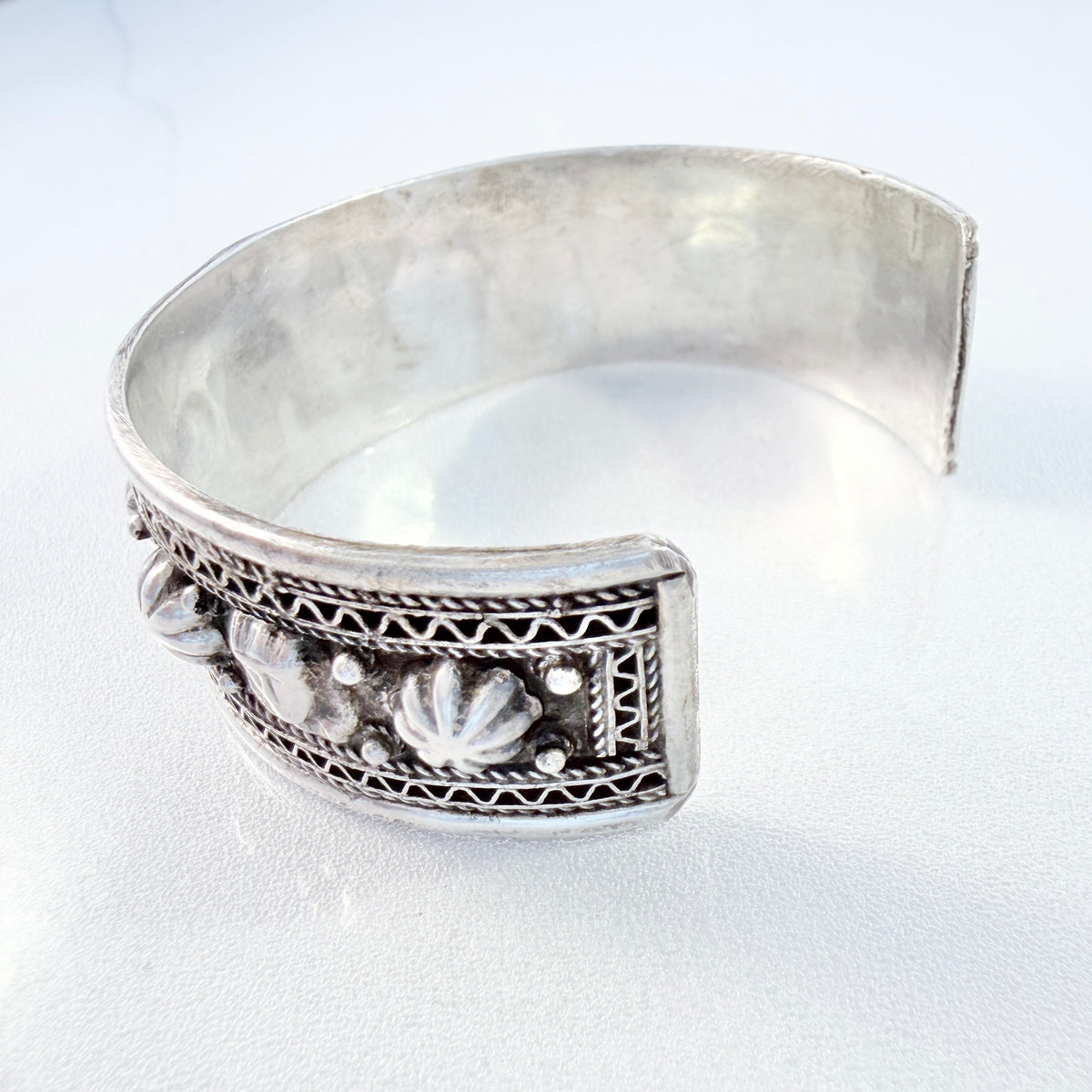 Egypt. Vintage Solid Silver Cuff Bracelet.