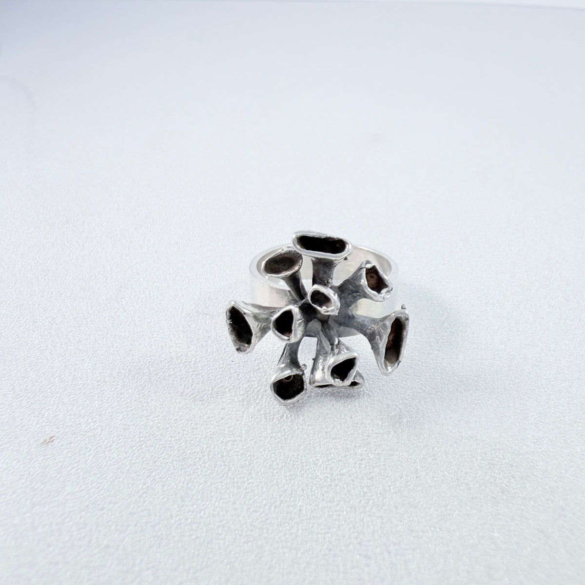 Valo-Koru, Finland 1971. Vintage Sterling Silver Reindeer Moss Design Ring.