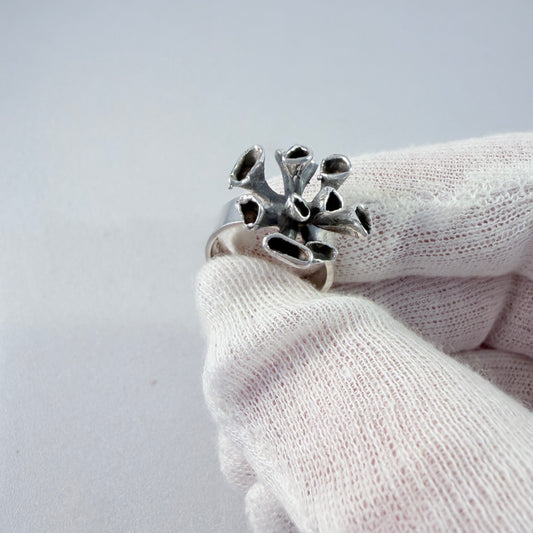 Valo-Koru, Finland 1971. Vintage Sterling Silver Reindeer Moss Design Ring.
