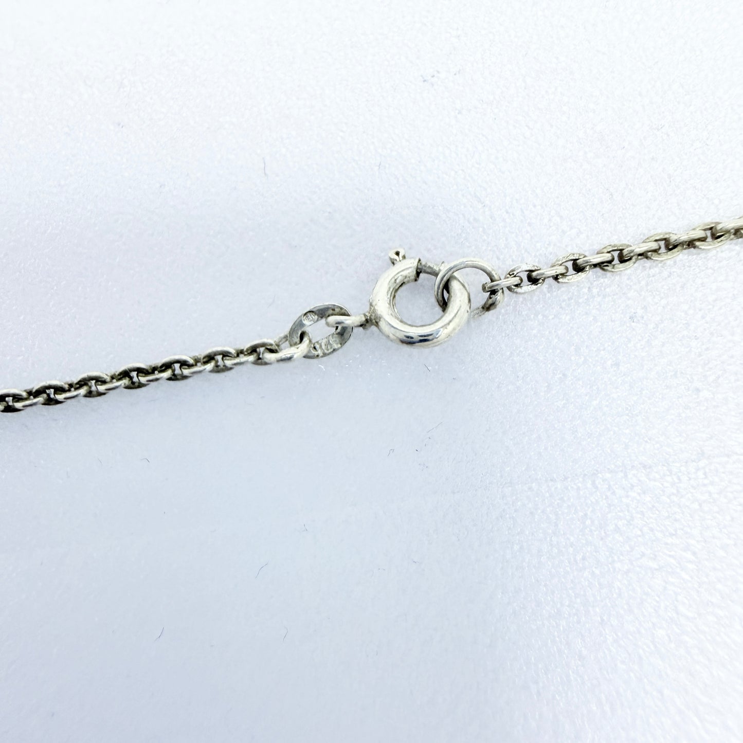 INARI, Finland 1994. Vintage Sterling Silver Reindeer Pendant Necklace.