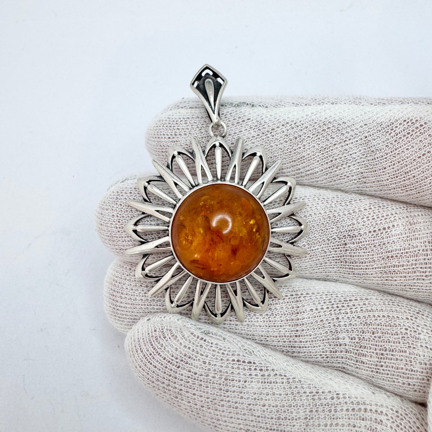 Vintage Solid Silver Amber Pendant.