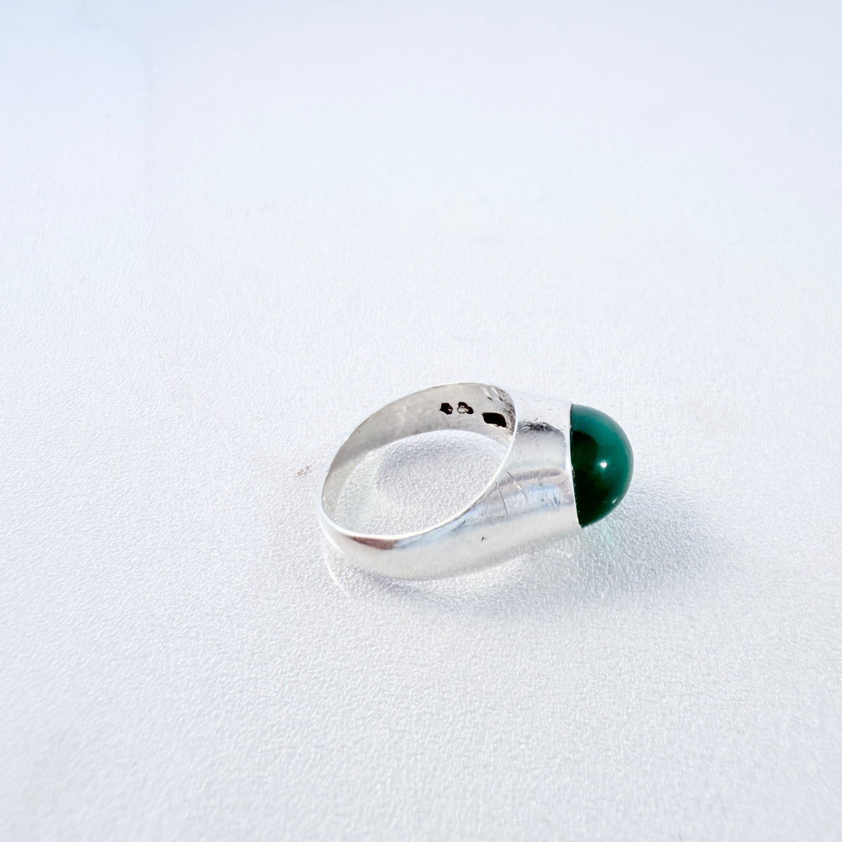 G Dahlgren, Sweden 1959. Vintage Solid Silver Chrysoprase Ring.