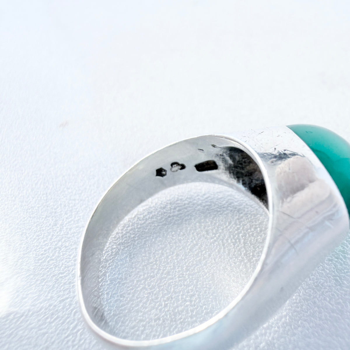 G Dahlgren, Sweden 1959. Vintage Solid Silver Chrysoprase Ring.