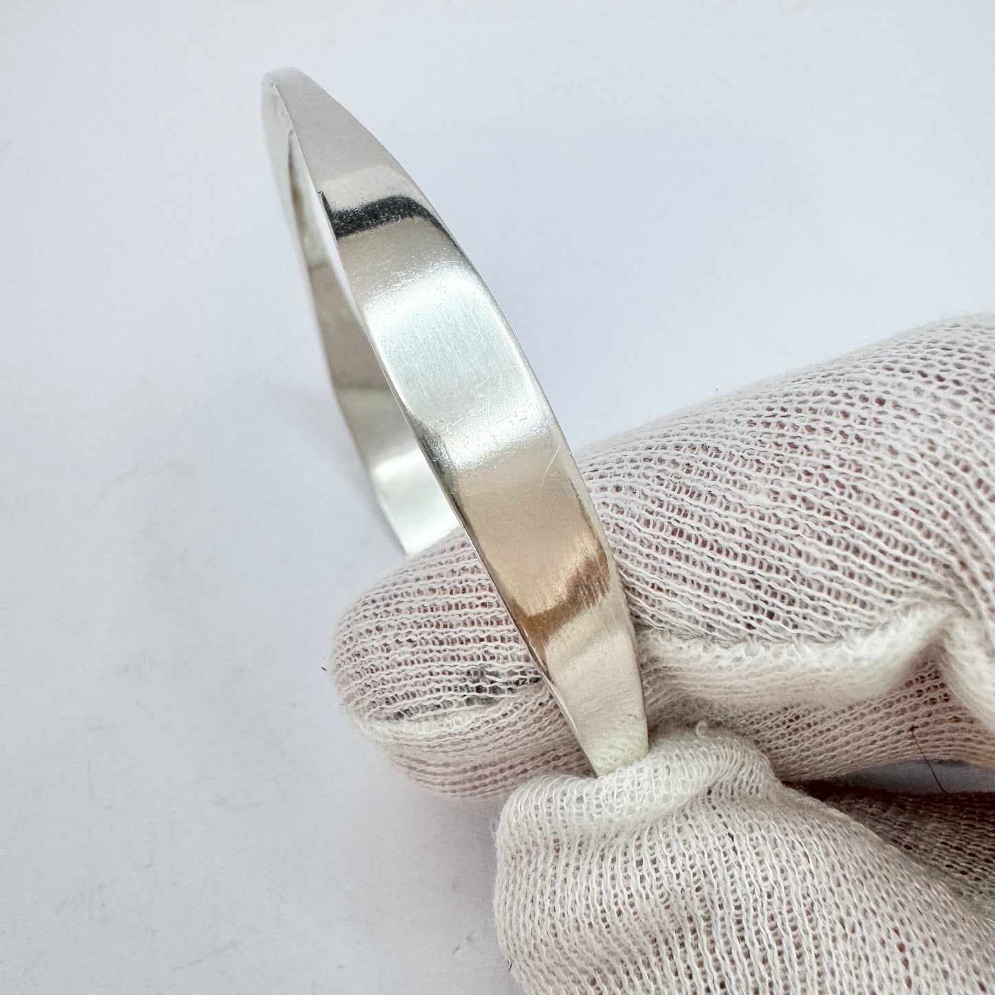 Köpings Guldvaru, Sweden 1971. Vintage Sterling Silver Bangle Bracelet.