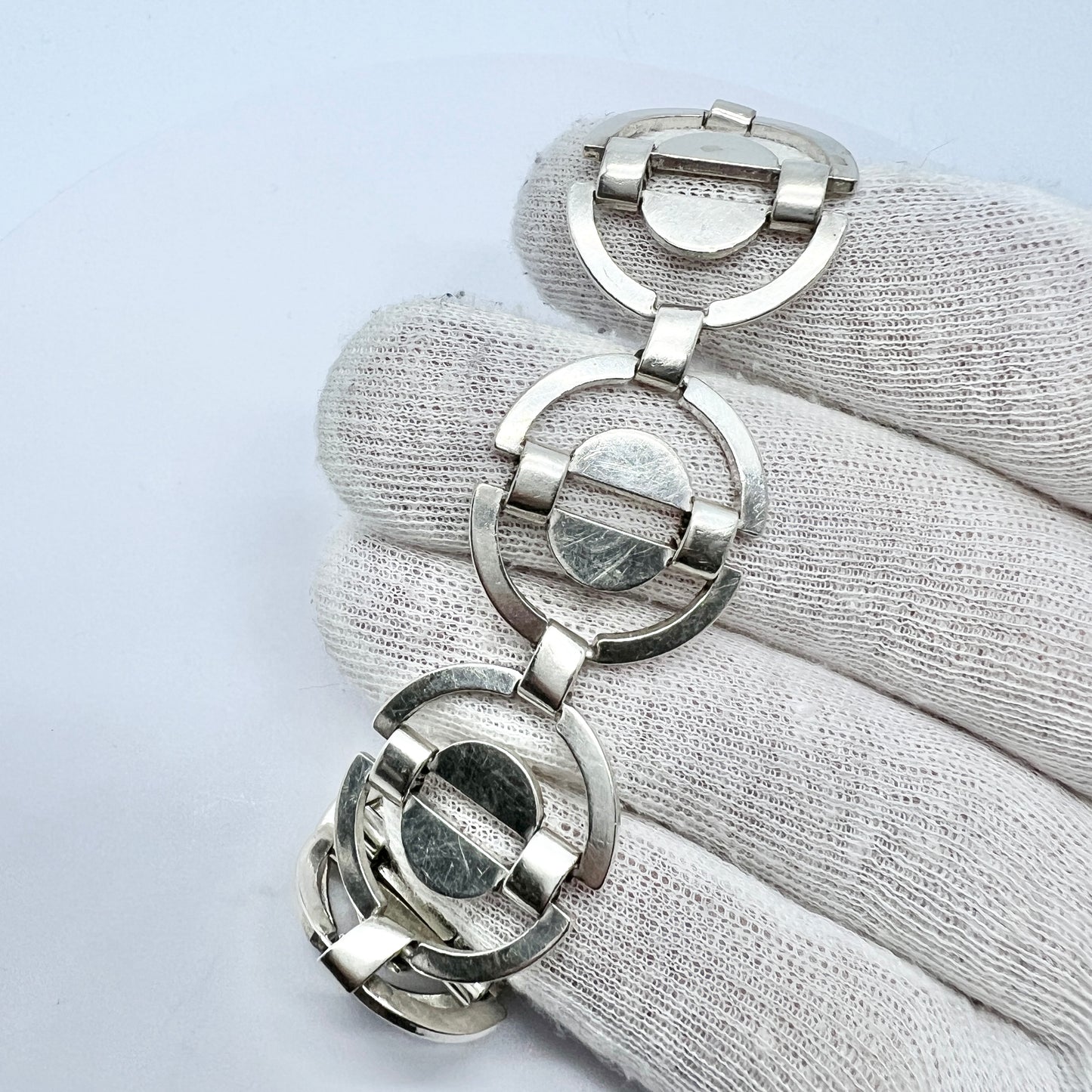 Sweden c 1960s. Vintage Modernist Sterling Silver Bracelet.