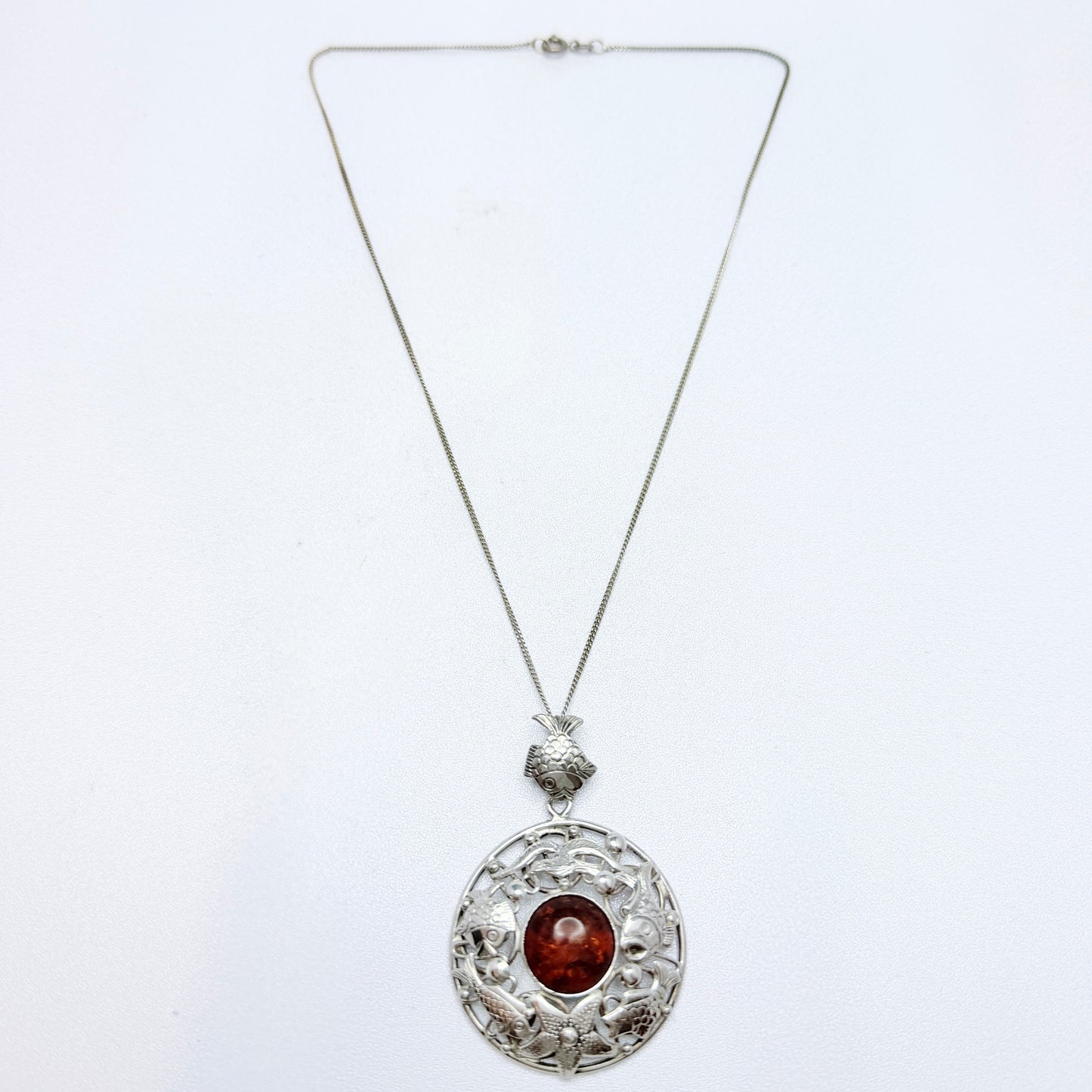 Fischlandschmuck Georg Kramer. Vintage Solid Silver Amber Sea Life Pendant + Chain.