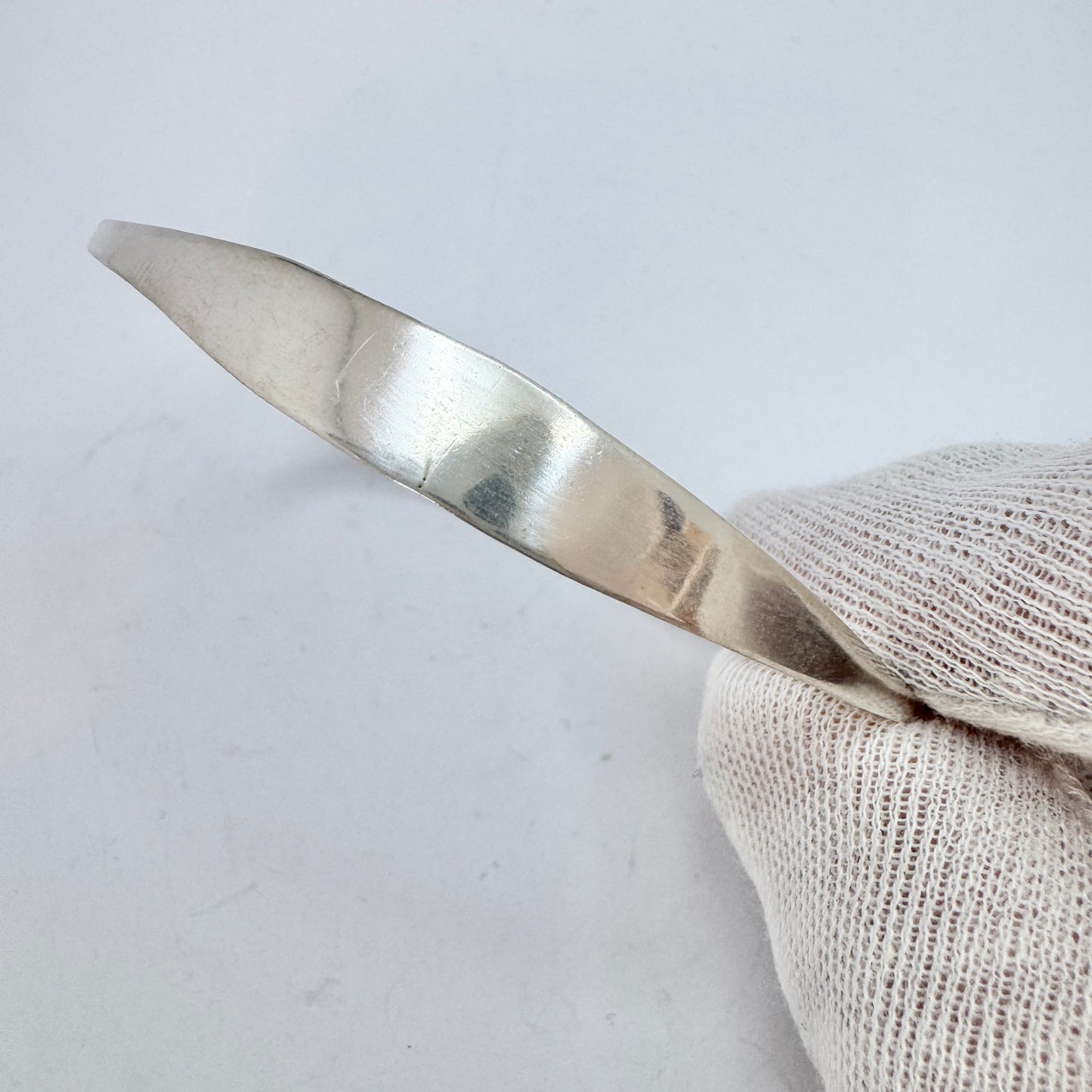 Köpings Guldvaru, Sweden 1971. Vintage Sterling Silver Bangle Bracelet.