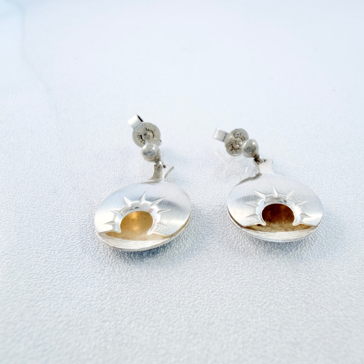 Midnattssolsmycket, Sweden 1995. Vintage Sterling Silver Midnight Sun Earrings.
