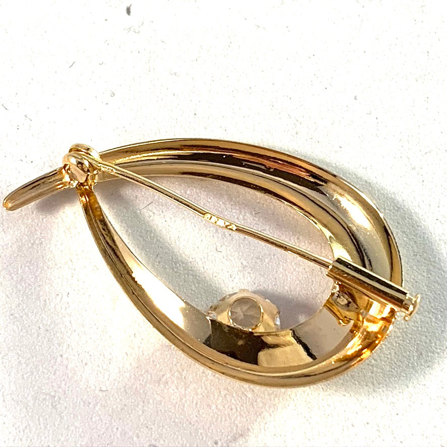 Swedish Import 1950-60s Mid Century 18k Gold Synthetic Spinel Brooch.