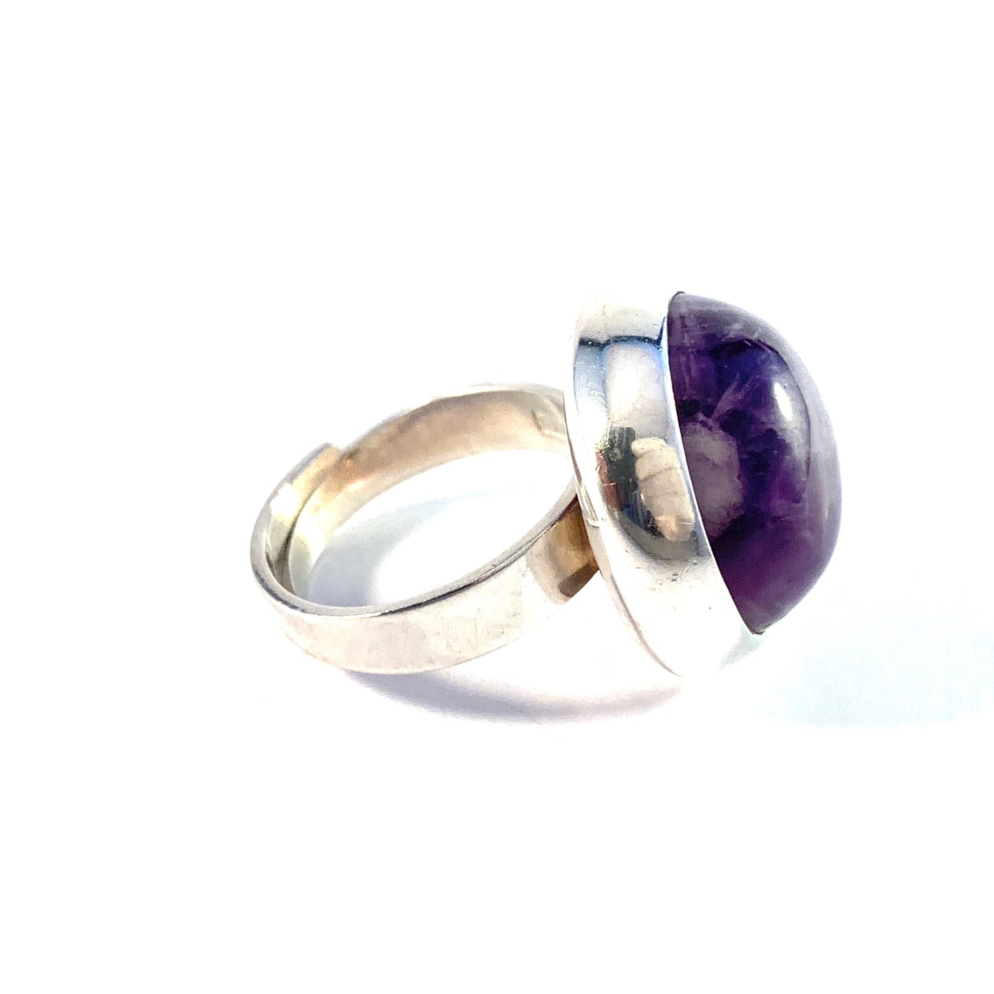 Bengt Hallberg, Sweden 1974. Bold Sterling Silver Amethyst Ring.