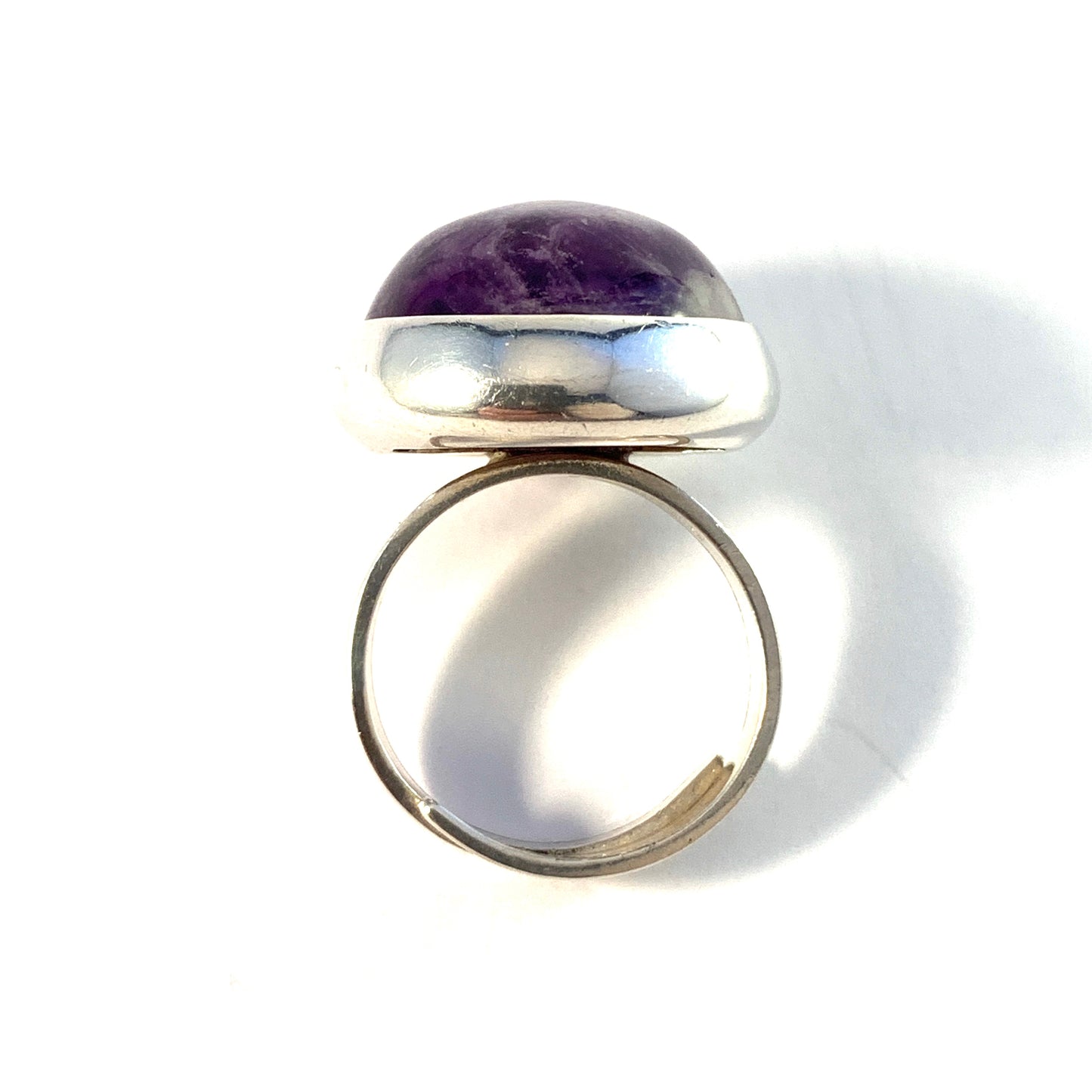 Bengt Hallberg, Sweden 1974. Bold Sterling Silver Amethyst Ring.