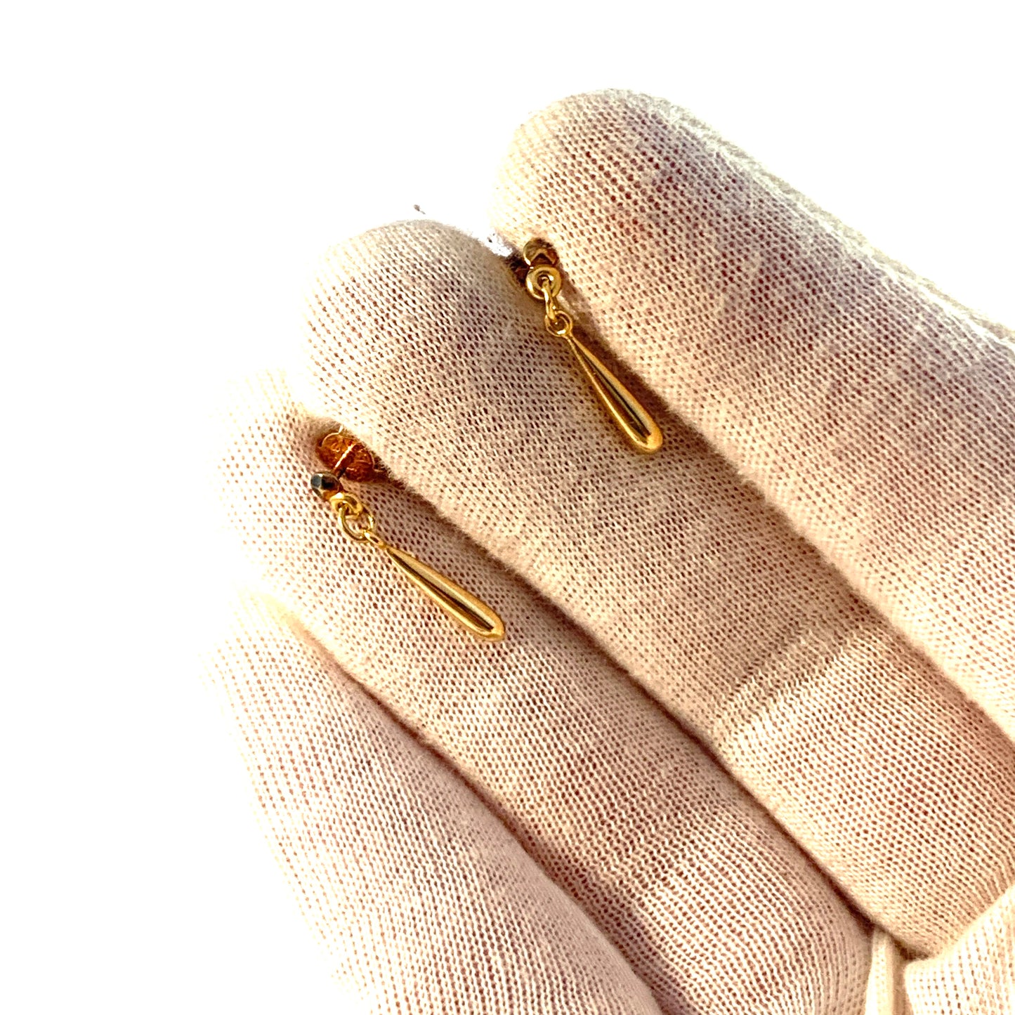 Nordiska Affineriet, Sweden. Vintage 18k Gold Drop Earrings.