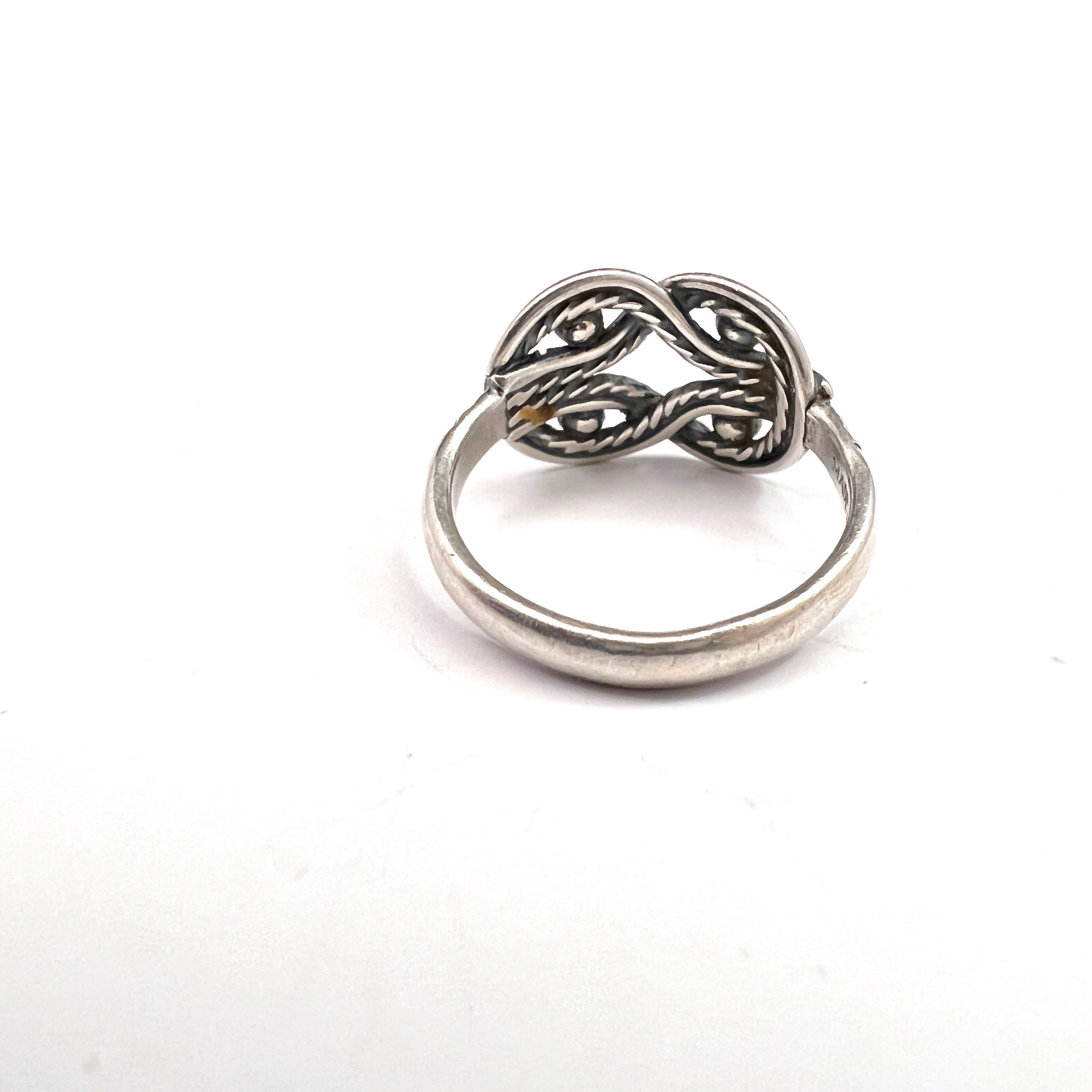 Kalevala Koru, Finland. Vintage Sterling Silver Love Knot Ring.