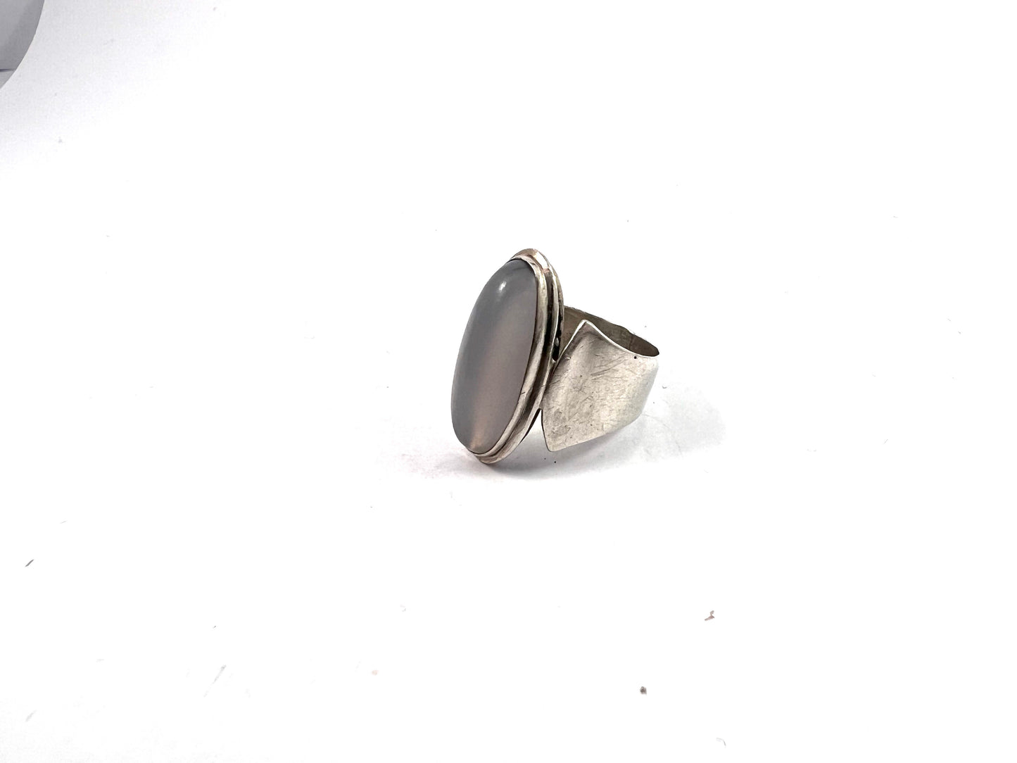 Vintage c 1960s Solid 835 Silver Chalcedony Ring.