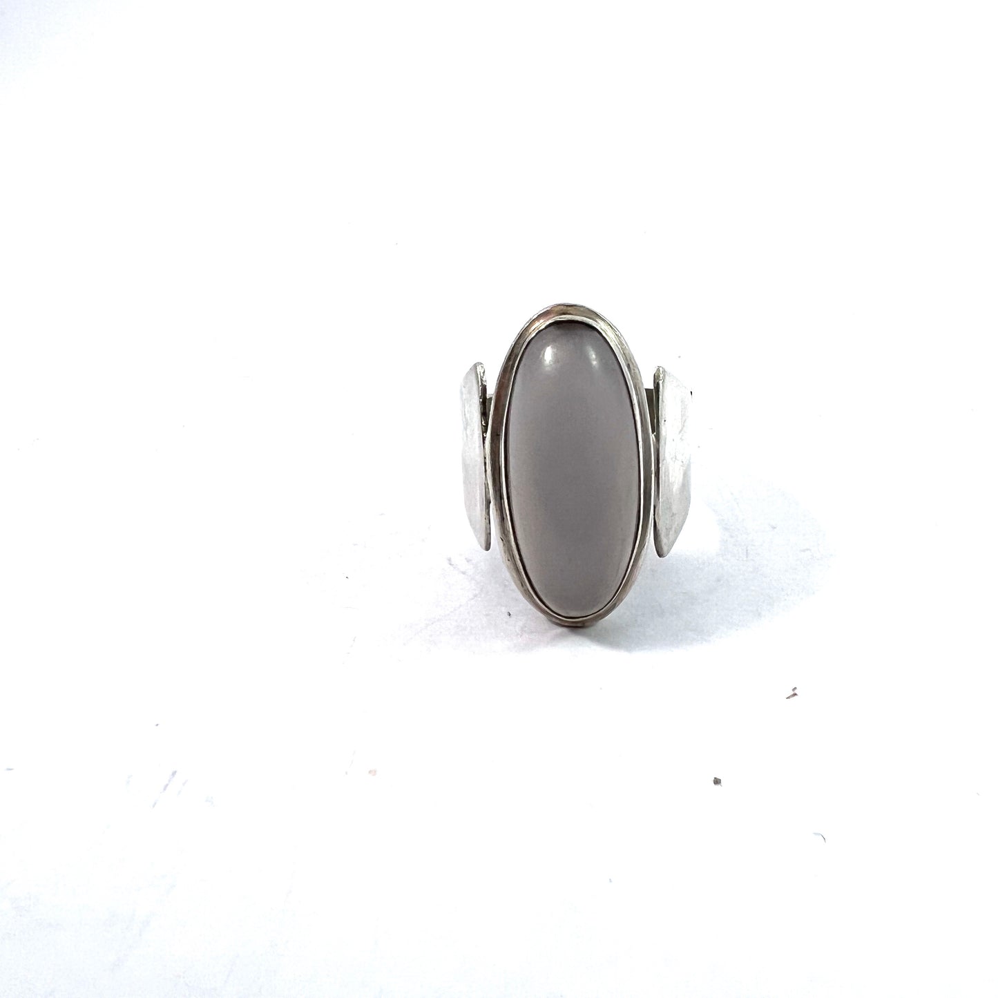 Vintage c 1960s Solid 835 Silver Chalcedony Ring.