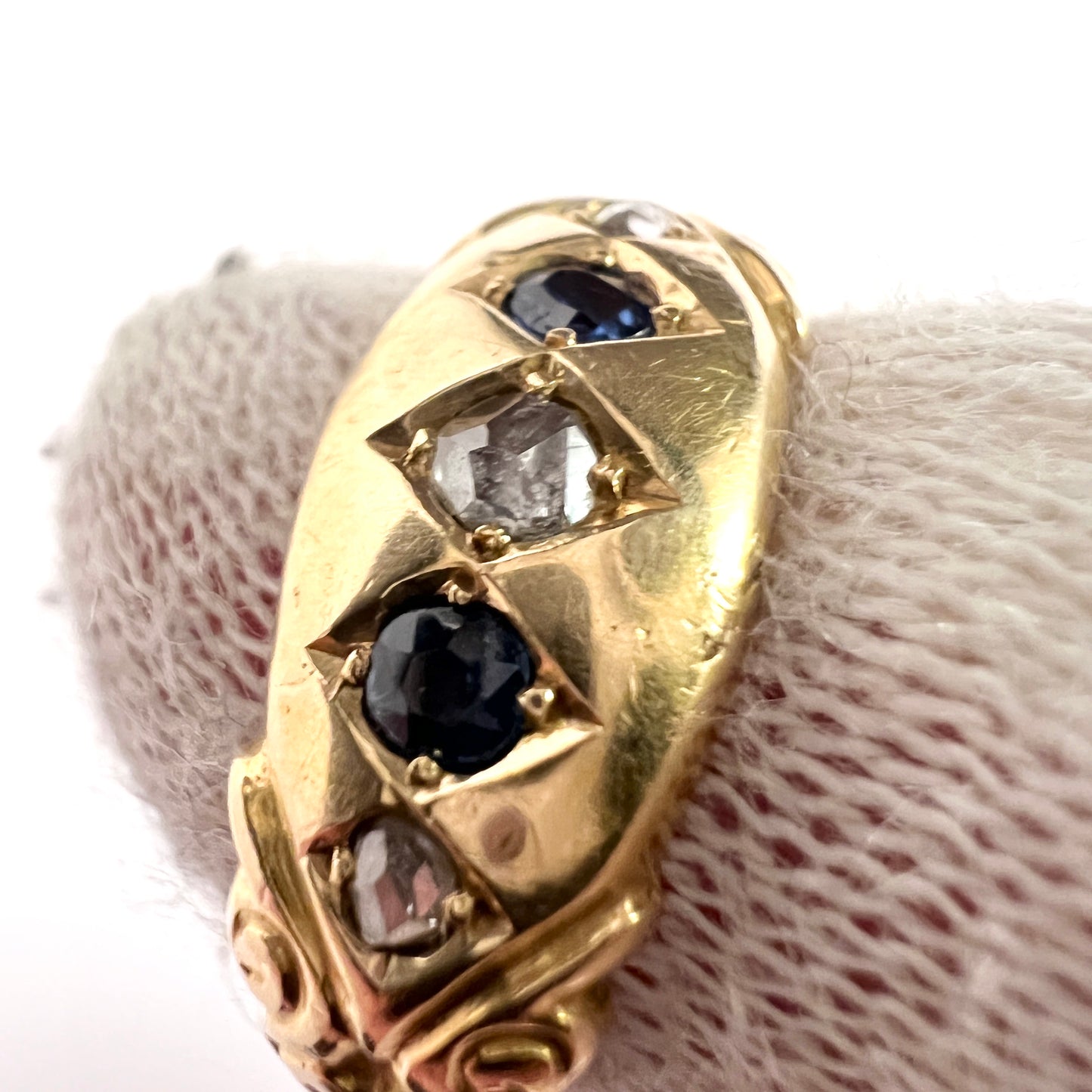 Birmingham 1911. Antique 18k Gold Diamond Sapphire Ring.