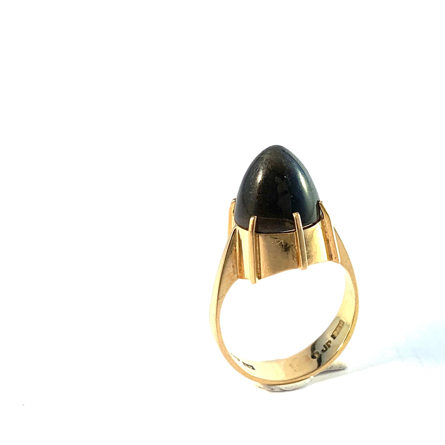 Fryklund & Pålsson, Sweden 1963. Modernist Space Age 18k Gold Labradorite Ring.