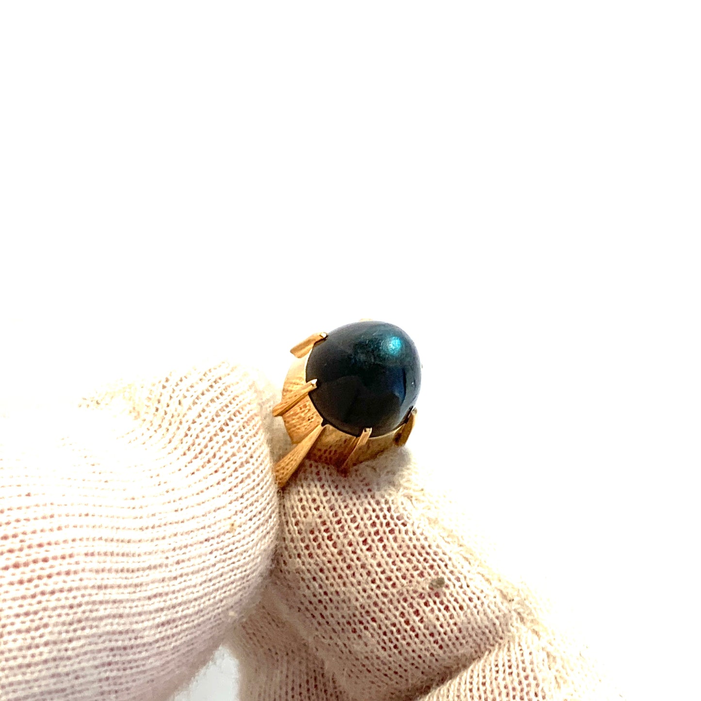 Fryklund & Pålsson, Sweden 1963. Modernist Space Age 18k Gold Labradorite Ring.