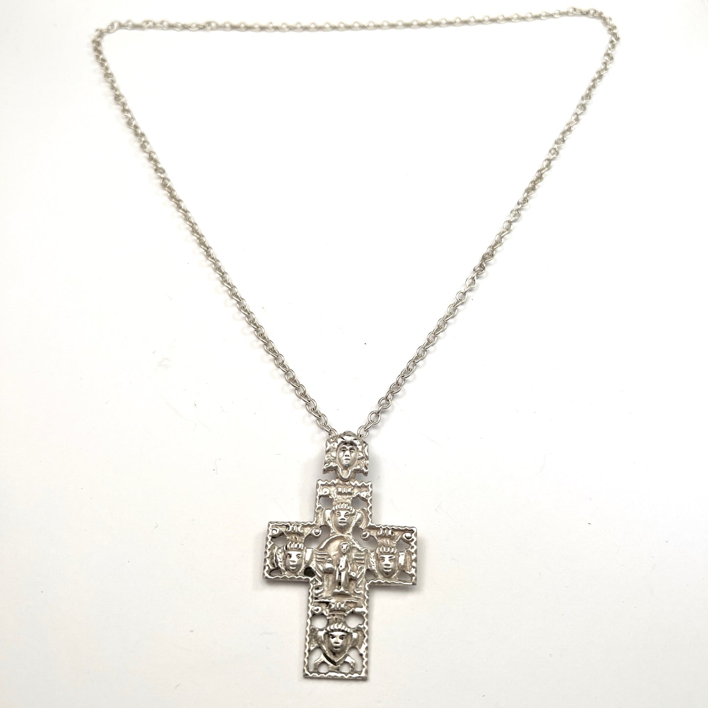Vintage c 1950s, Solid 830 Silver Novelty Cross Pendant Necklace.