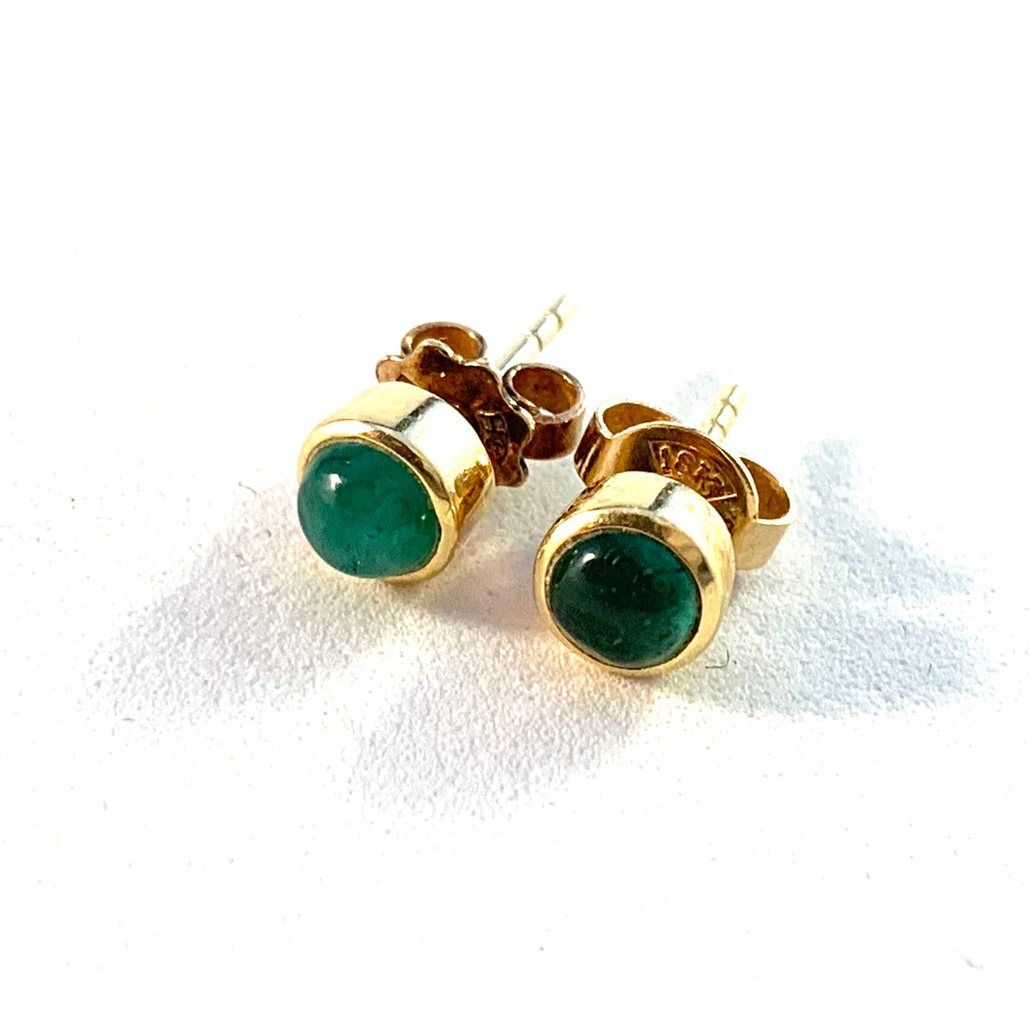 Sven Holmström, Sweden c 1950s Mid Century 18k gold Cabochon Emerald Stud Earrings.