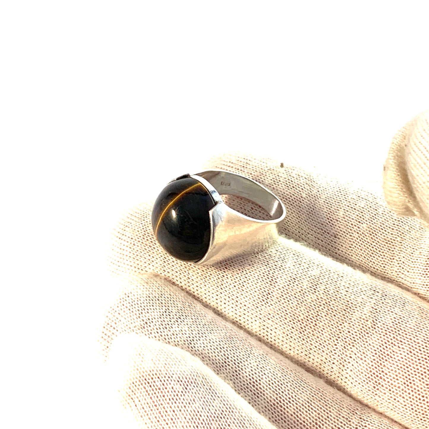 Vintage 1960s Solid 830 Silver Tiger Eye Ring.