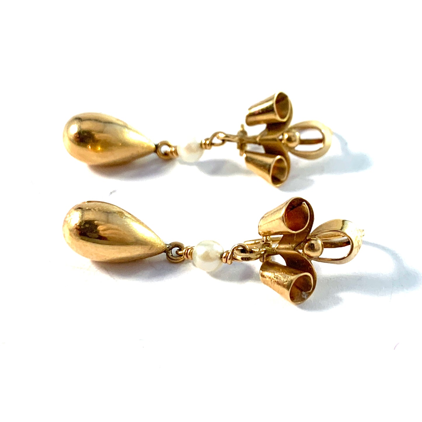 B Roos, Sweden 1961. Vintage 18k Gold Cultured Pearl Drop Dangle Earrings.