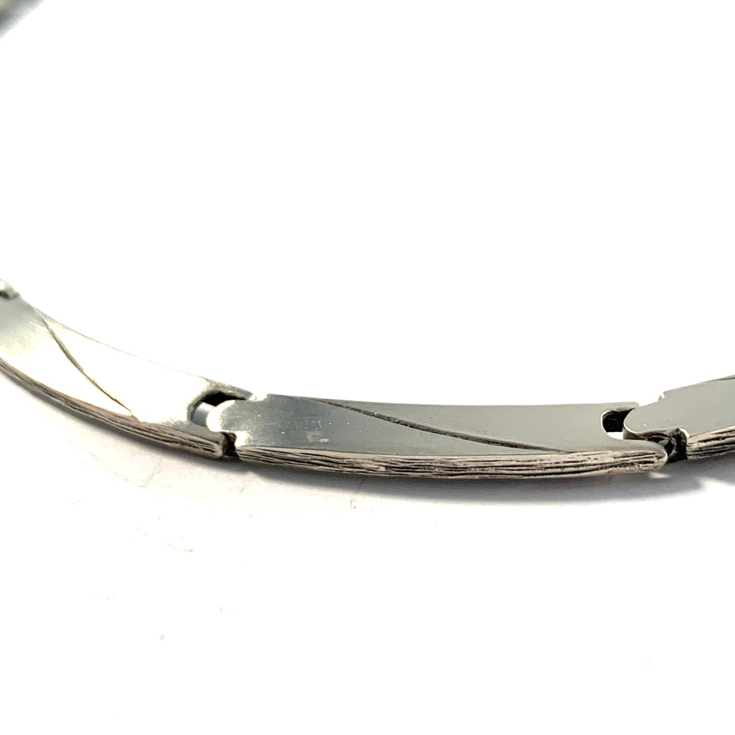 Matti Hyvärinen Finland Vintage Modernist Sterling Silver Link Necklace. Signed