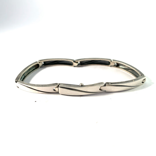 Matti Hyvärinen Finland Vintage Modernist Sterling Silver Link Bracelet. Signed.