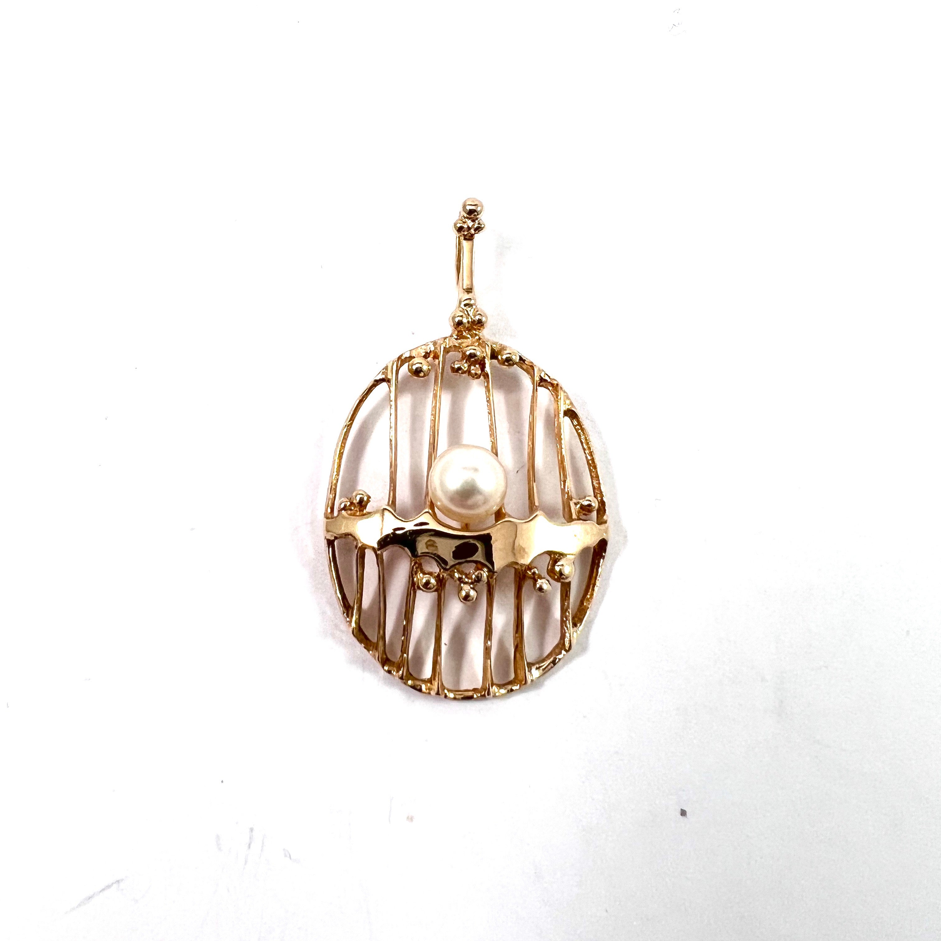 Teka Theodor Klotz, Germany 1960-70s. Vintage 18k Gold Cultured Pearl Pendant.