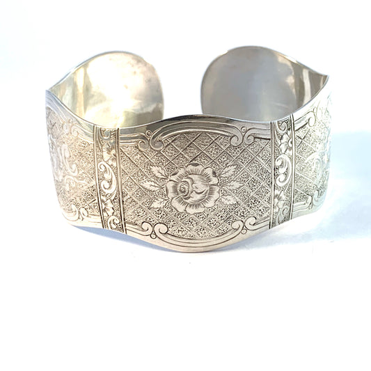 Andreas Daub, Germany. Vintage Mid Century Large Rose Flower Solid Silver Cuff Bracelet.