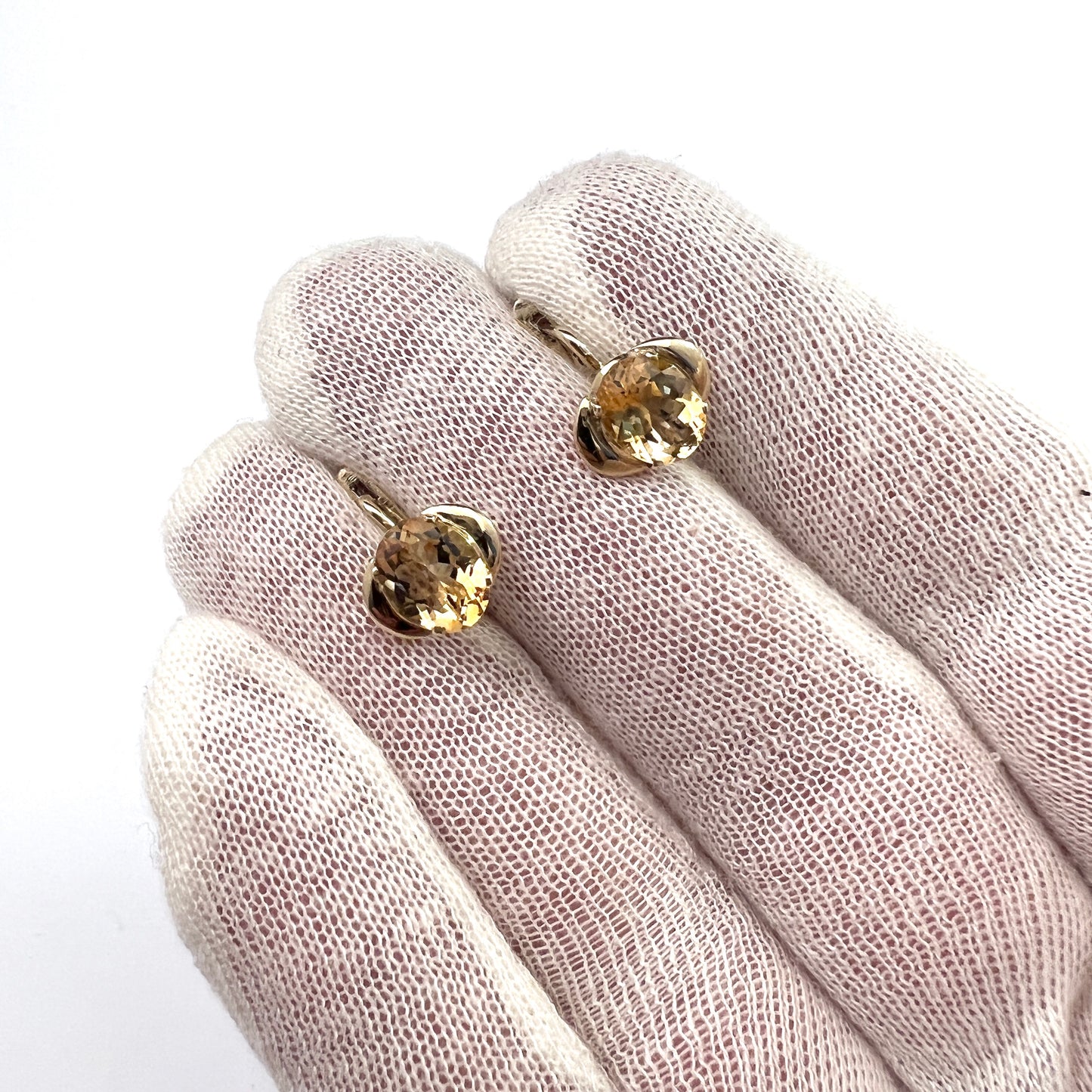 Vintage 14k Gold Citrine Earrings.