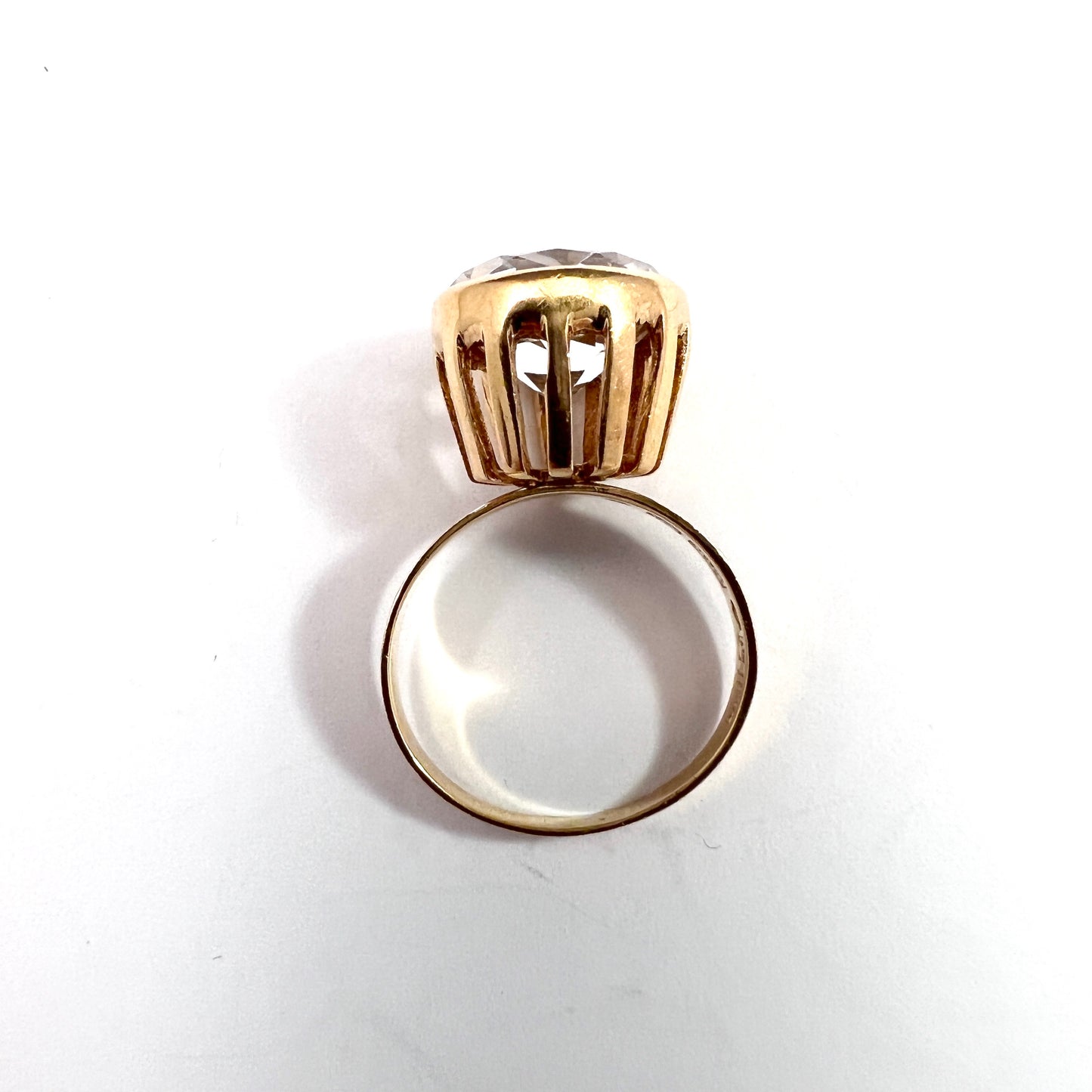 Bengt Hallberg, Sweden 1968. Vintage Modernist 18k Gold Rock Crystal Ring.