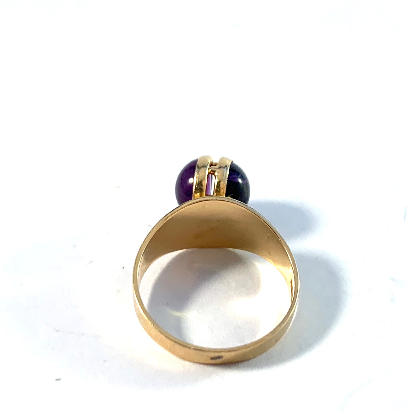 Sigvard Ljungström, Sweden 1963. Vintage 18k Gold Amethyst Ring.