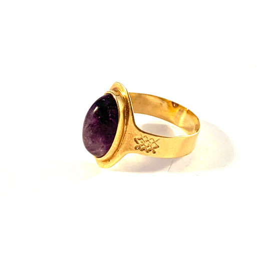 Arne Larsson, Sweden 1961. Vintage 18k Gold Amethyst Ring.