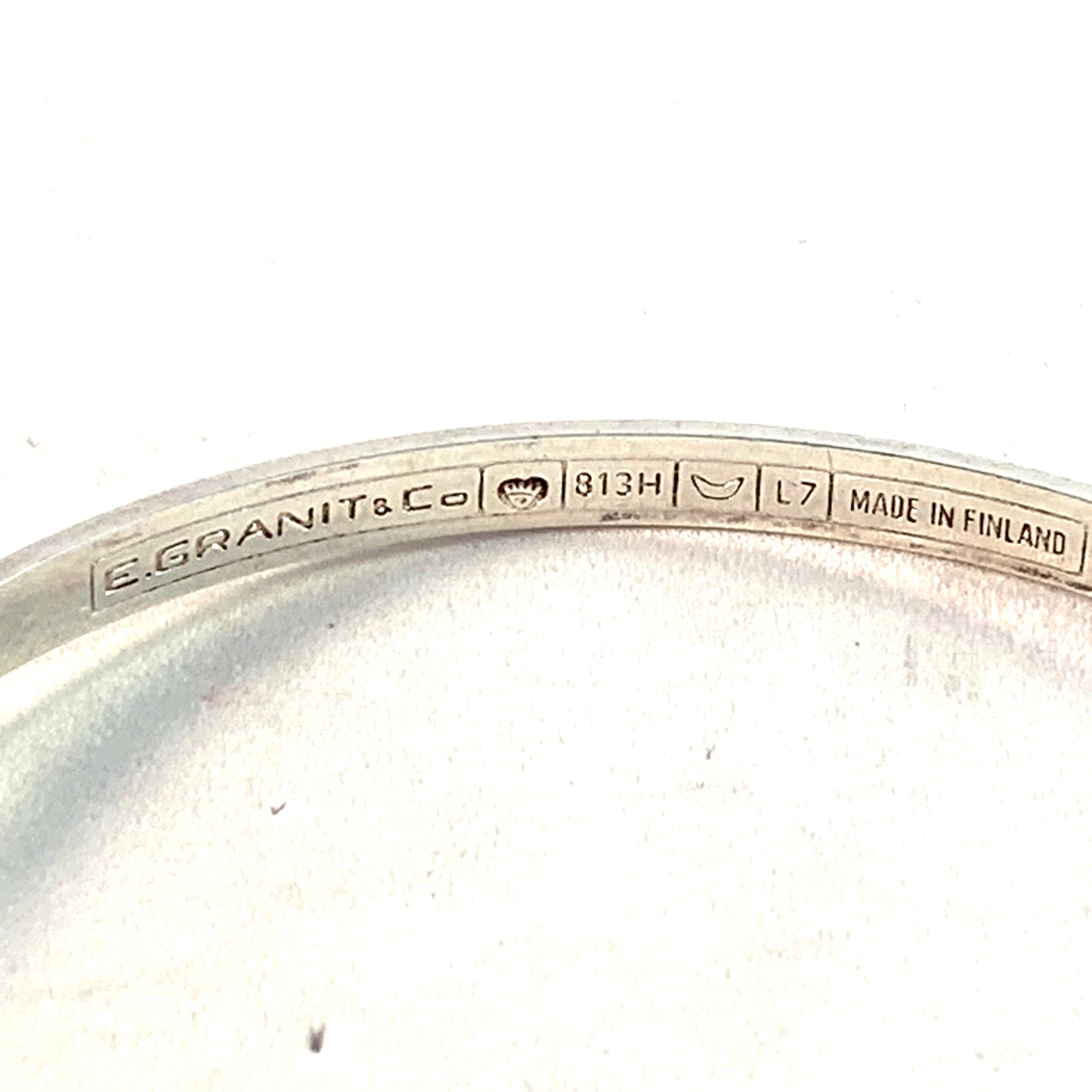Erik Granit, Finland 1964 Solid Silver Amethyst Open/Close Bangle Bracelet.