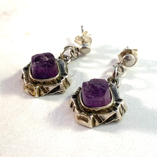 Pentti Sarpaneva for Torun Hopea Finland 1976 Solid Silver Amethyst Dangle Earrings.