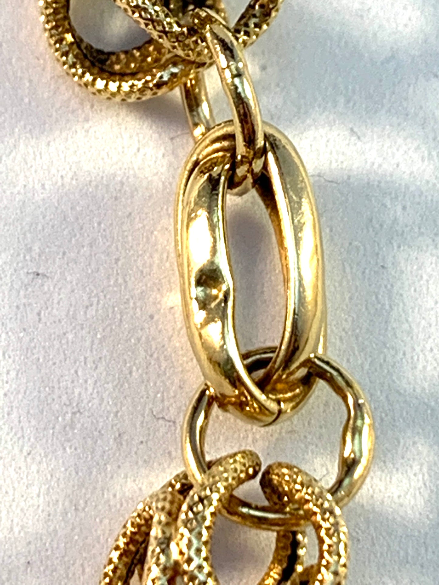 UNO A ERRE, Arezzo, Italy Vintage 1970s 18k Gold Bracelet. 12.75gram