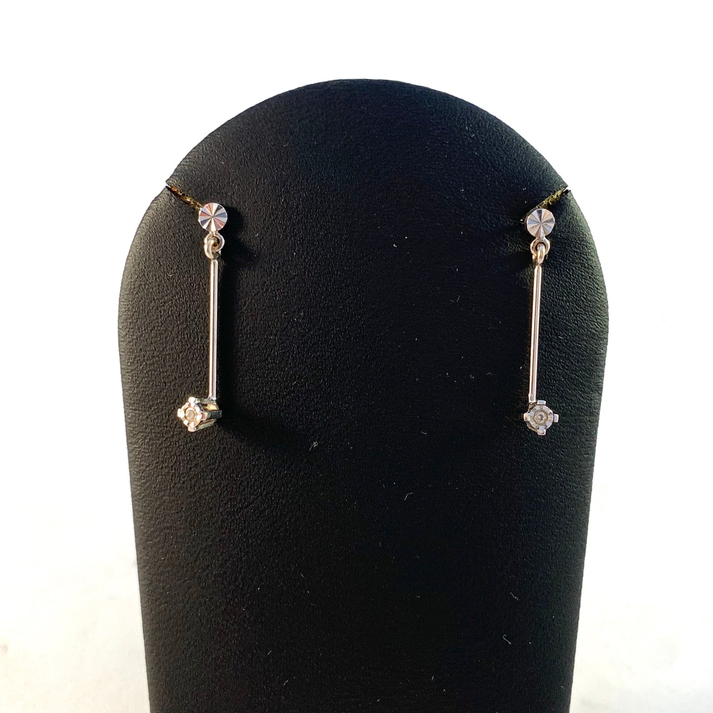 Vintage Mid Century 18k White Gold 8-cut Diamond Dangle Earrings.