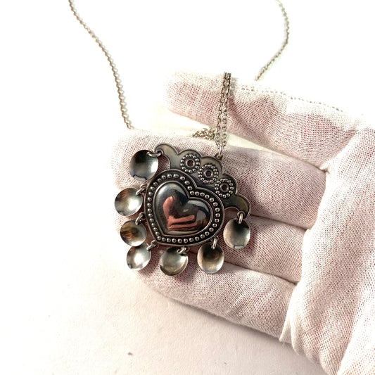 Kalevala Koru, Finland 1977 Vintage Sterling Silver Traditional Heart Love Pendant Necklace.