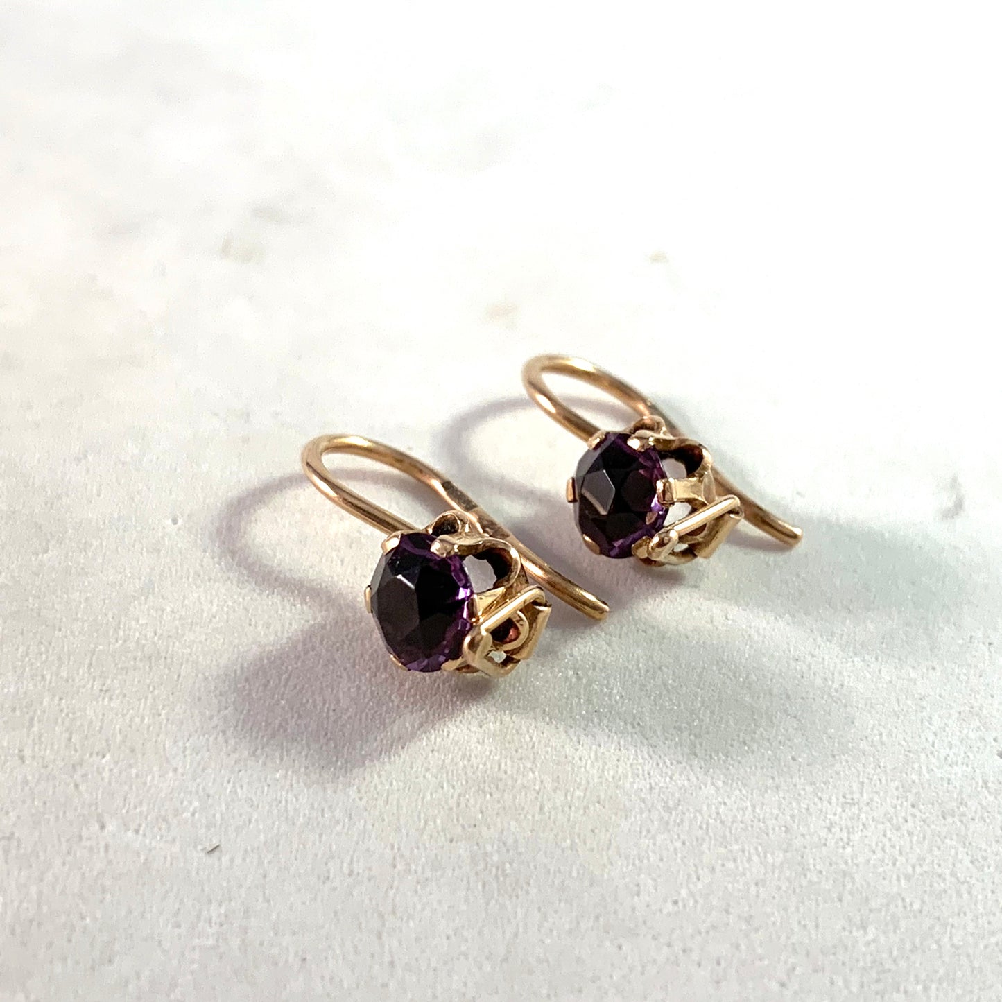 Russia, Soviet Era c 1950s. Mid Century 14k Gold Color Changing Sapphire Earrings.