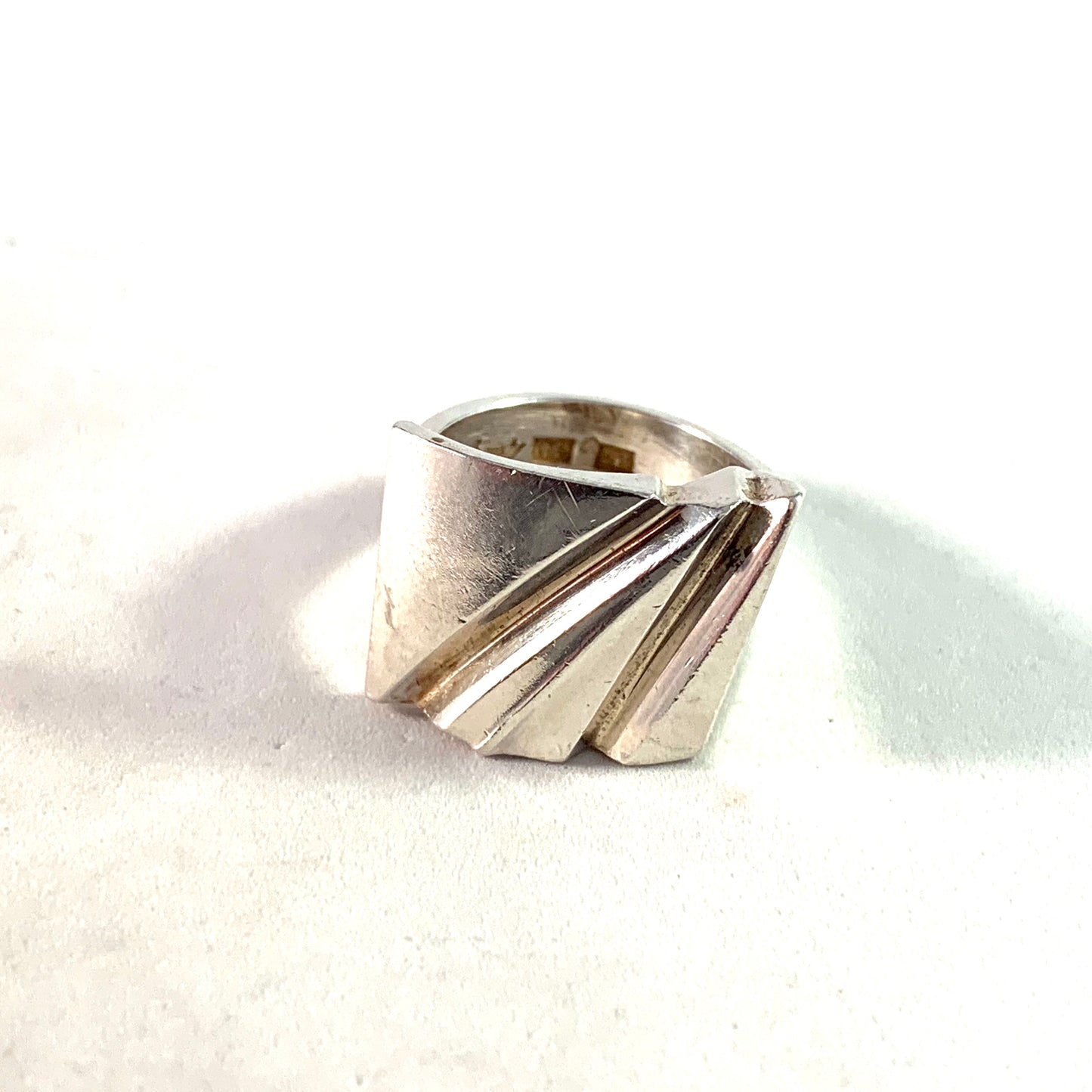 Matti Hyvärinen Finland Vintage Modernist Sterling Silver Adjustable Size Ring. Signed