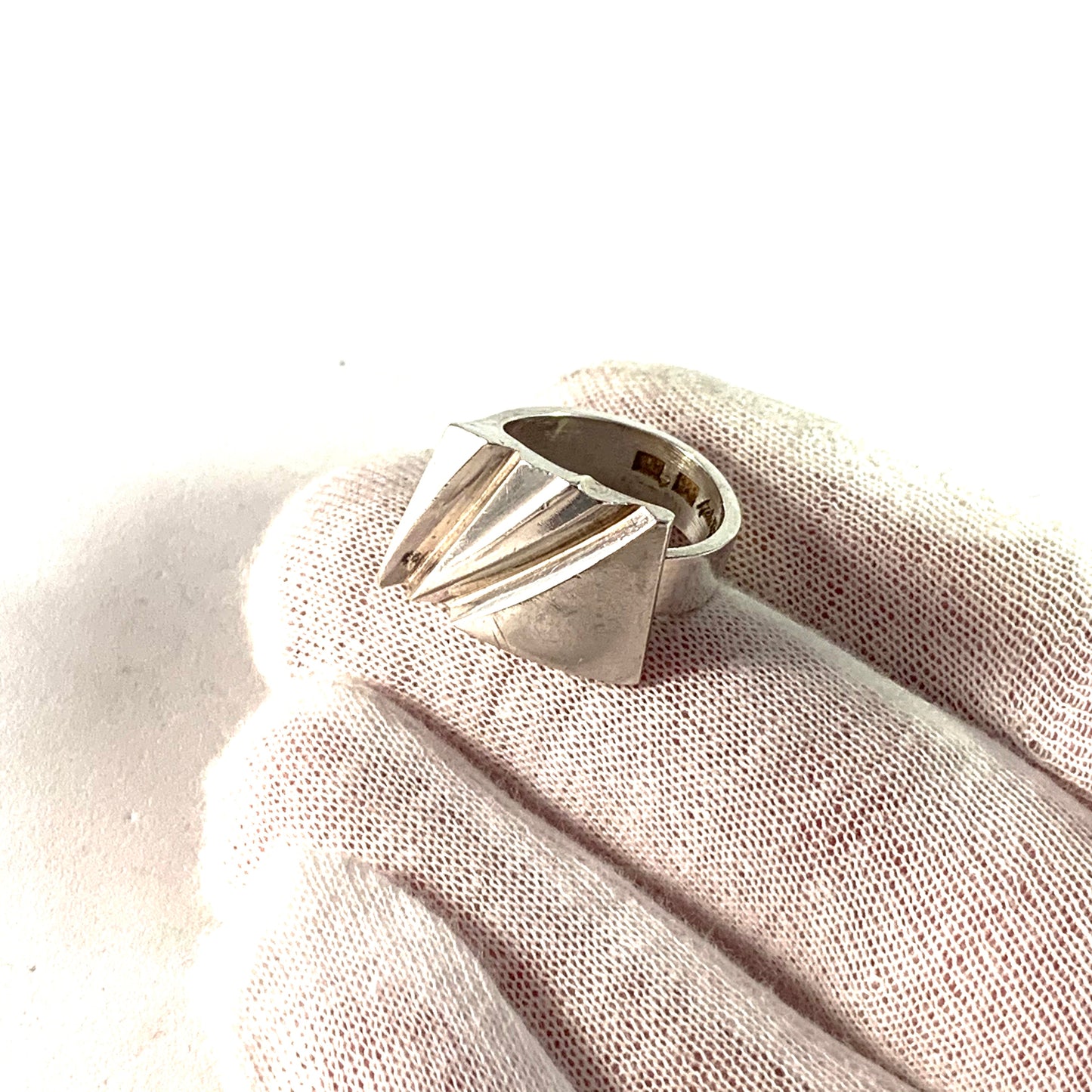 Matti Hyvärinen Finland Vintage Modernist Sterling Silver Adjustable Size Ring. Signed