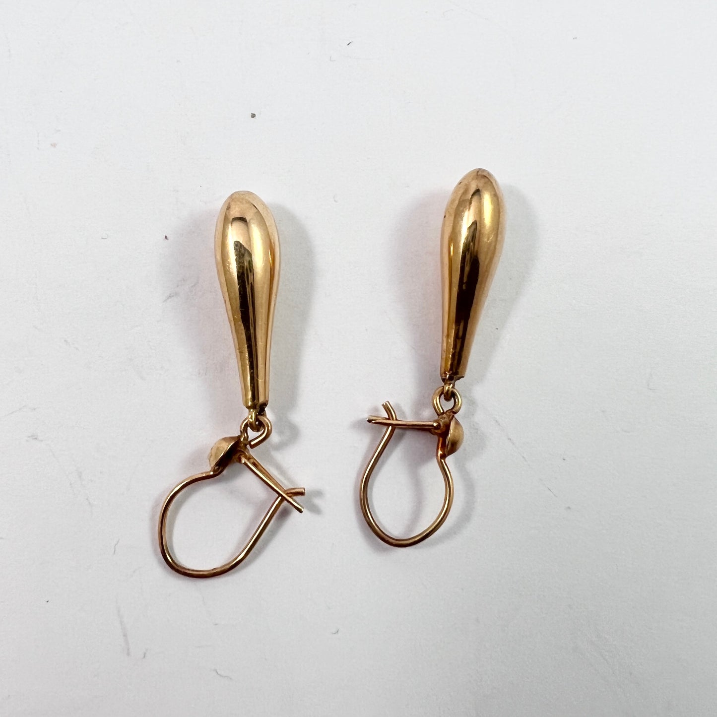 Sweden c 1960-70s. Vintage 18k Gold Large Drop Dangle Earrings.