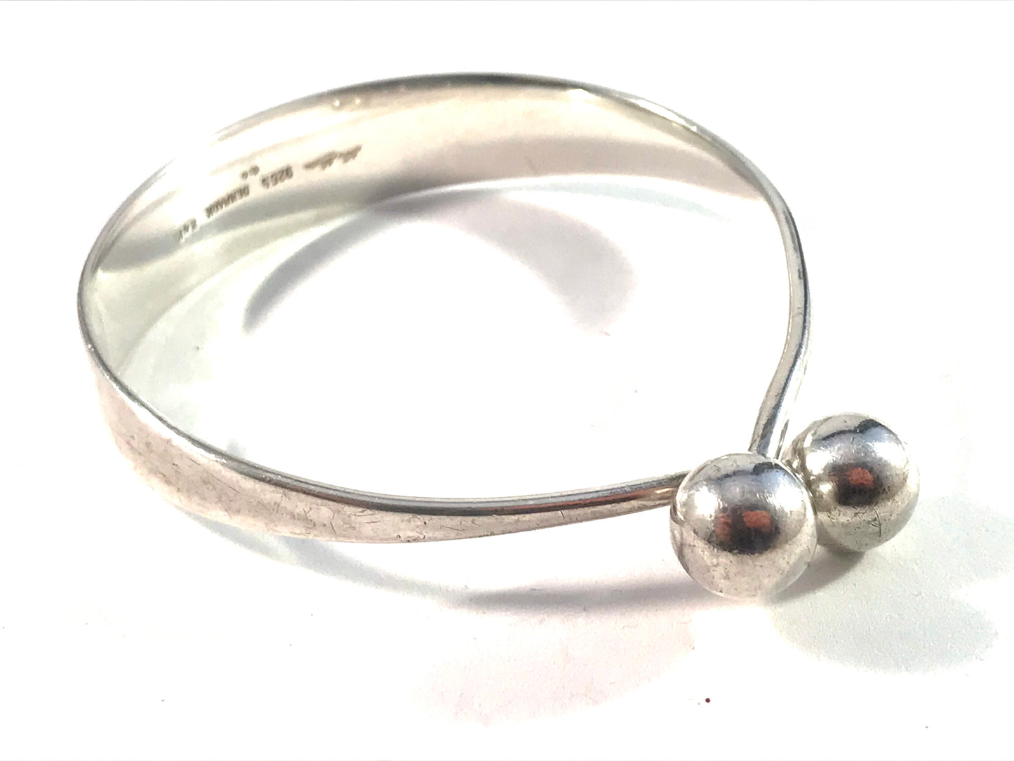Bent Gabrielsen for Hans Hansen, Denmark 1960s Modernist Sterling Silver Armring Bangle Bracelet. Design 242